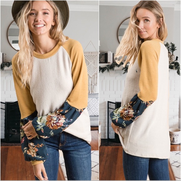 ✨LAST ONE✨SOMETHING ABOUT IT MUSTARD/IVORY TOP - Picture 3 of 4